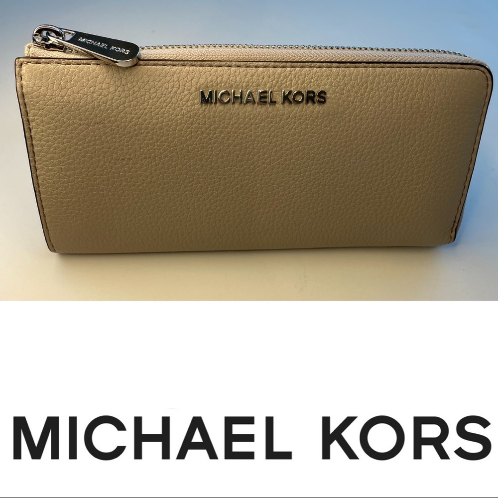 Michael Kors Bedford 3/4 zip wallet